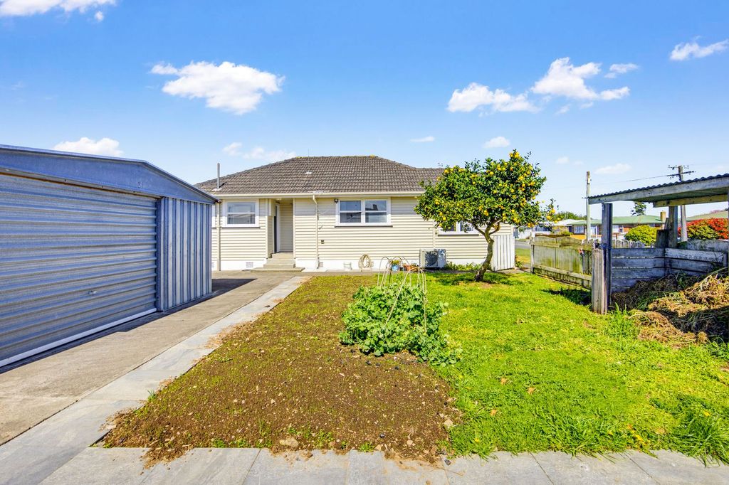 Bring Your Backyard Plans to Clyde Street 2