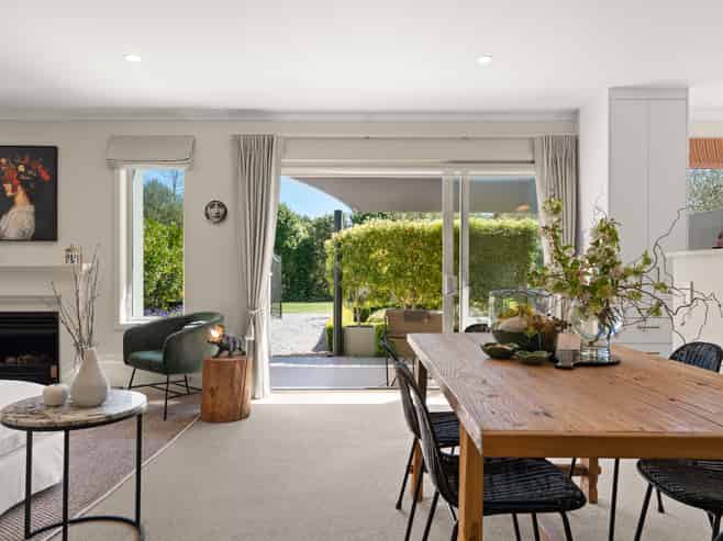 10 Fairway Drive, Martinborough