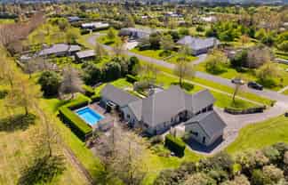 10 Fairway Drive, Martinborough