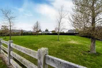 77 Iris Taylor Avenue, WEST MELTON