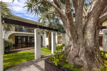 1F/3-7 Fourth Avenue, Onetangi