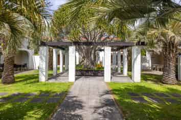 1F/3-7 Fourth Avenue, Onetangi
