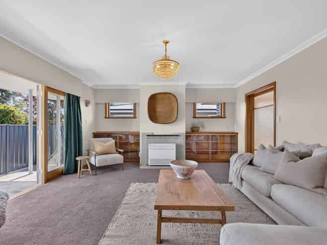 300 Kennedy Road, Onekawa