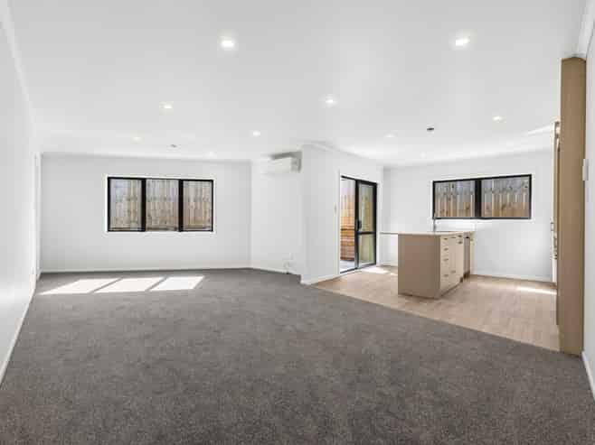 3 and 4/23 Wymer Terrace, Chartwell