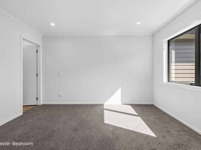 3 and 4/23 Wymer Terrace, Chartwell