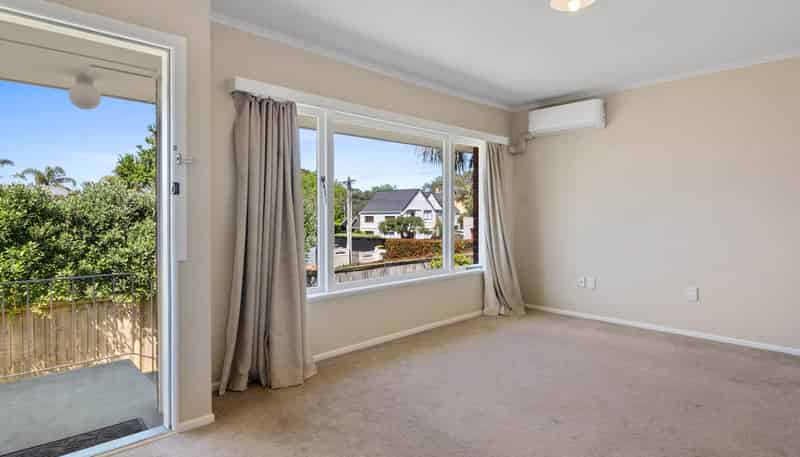 2/12 Buchanan Street, Devonport