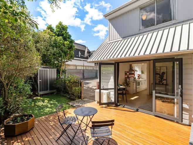 7/17 Udy Street, Petone