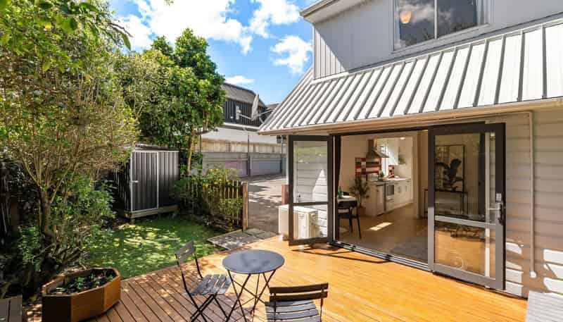 7/17 Udy Street, Petone