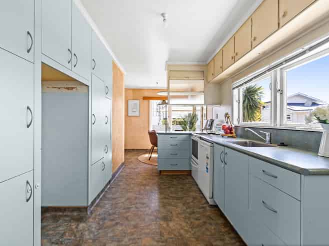 4 Trevelyan Street, Onekawa