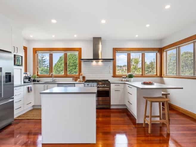 77 Woodward Road, Mount Albert
