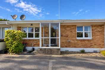 2/168 Nixon Street, Hamilton East