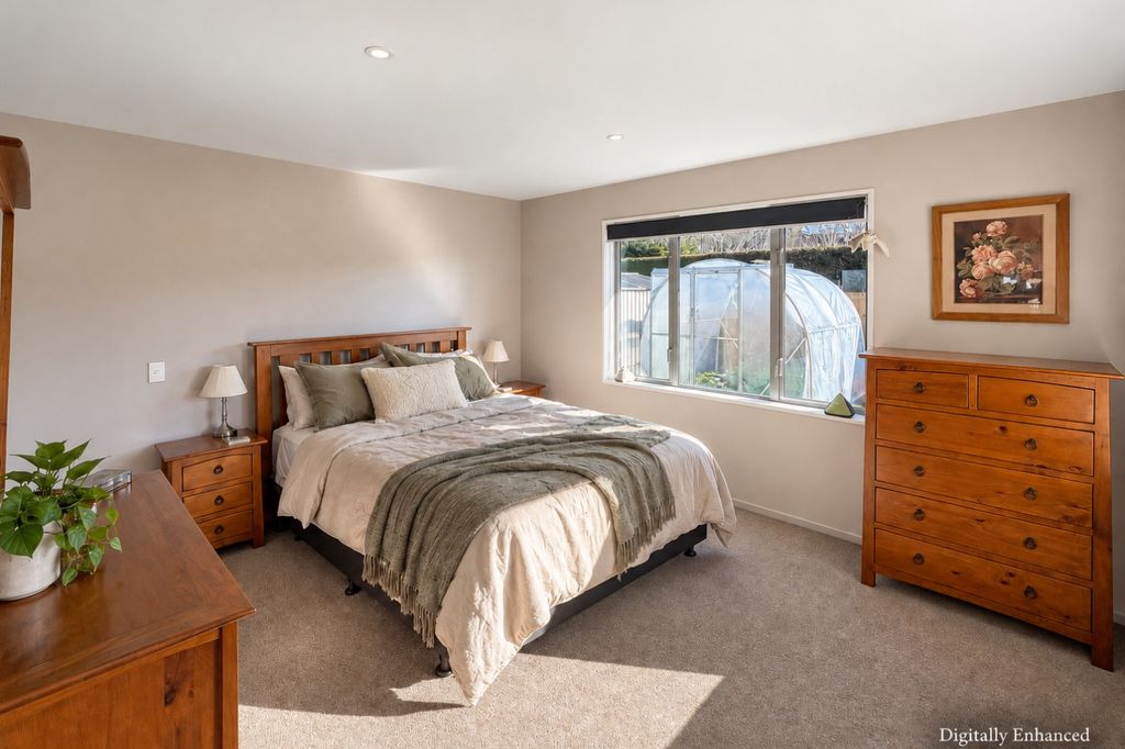 LEESTON - 3 BEDROOM 5