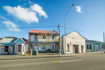 12 Gore Street, Bluff