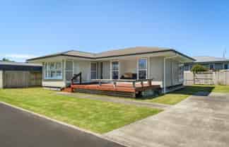 15A Sandleigh Drive, Athenree