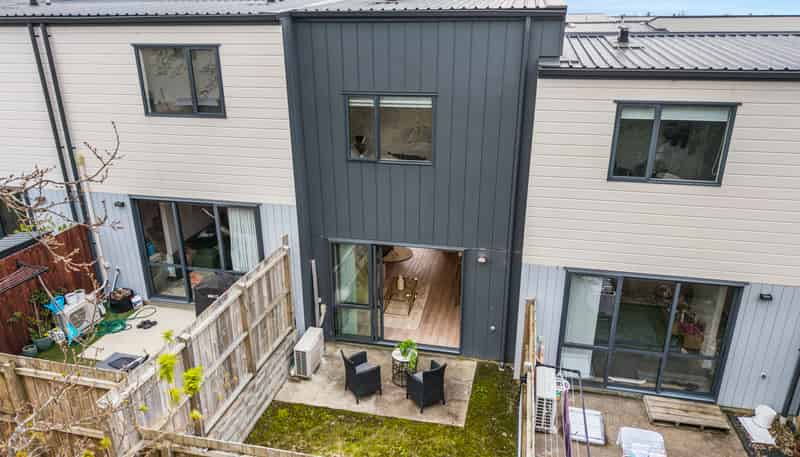 40 Clay Works Lane, New Lynn