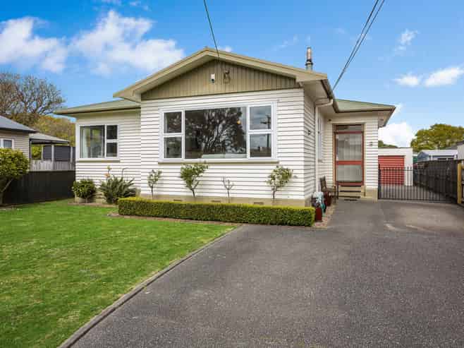 40 Lincoln Avenue, Epuni