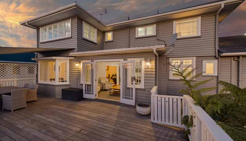 26 Baring Terrace, Strandon