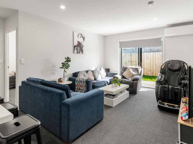 2/1 Williams Place, Fairfield