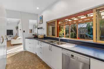 38 Patmos Avenue, Woodhaugh