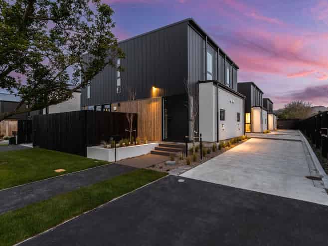 2-5/44 Roker Street, Somerfield