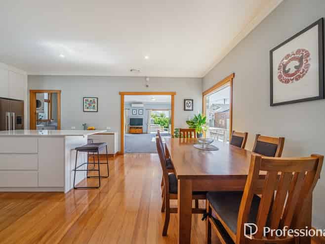 18 Birdwood Road, Waterloo