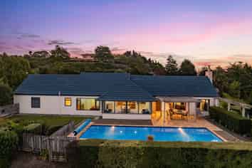 9 Kaimata Road, Bay View