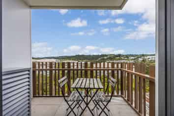 612/22 Library Lane, Albany