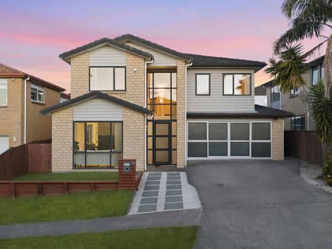 35 Dromoland Drive, Flat Bush