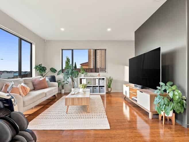 35 Dromoland Drive, Flat Bush