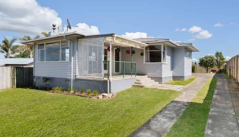 17A Stirling Grove, Greerton
