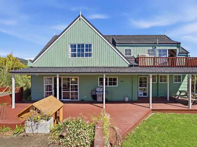 6D Donnelly Street, Oakura
