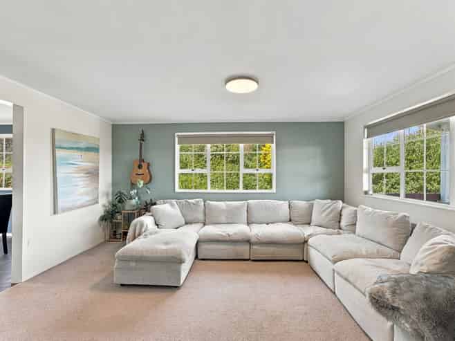 6D Donnelly Street, Oakura