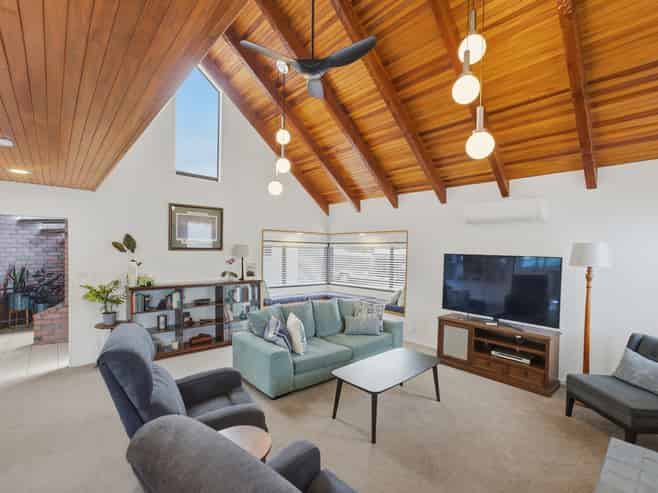 5A La Salle Drive, Westown