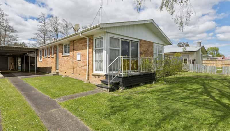 35 James Henry Crescent, Huntly