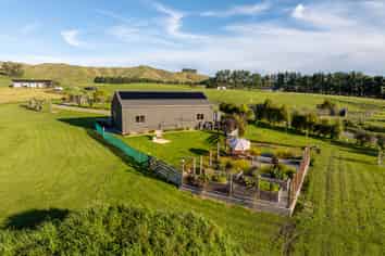 195D Millars Road, Carterton