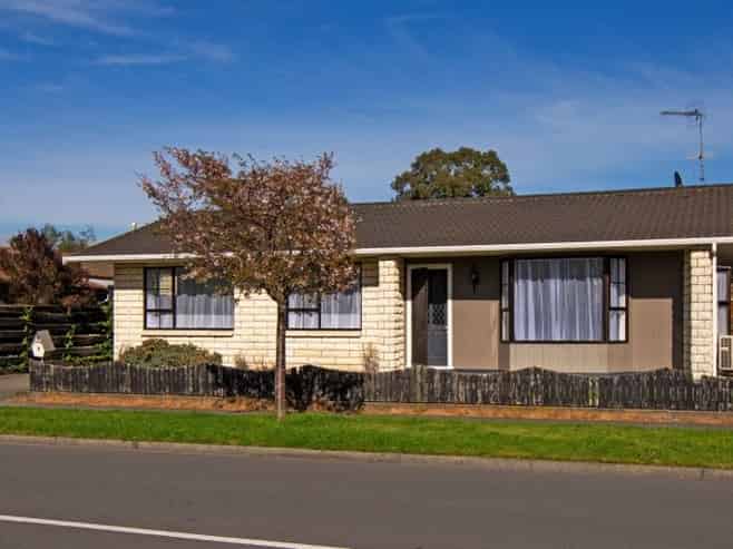 2 Hillcrest Avenue, Witherlea