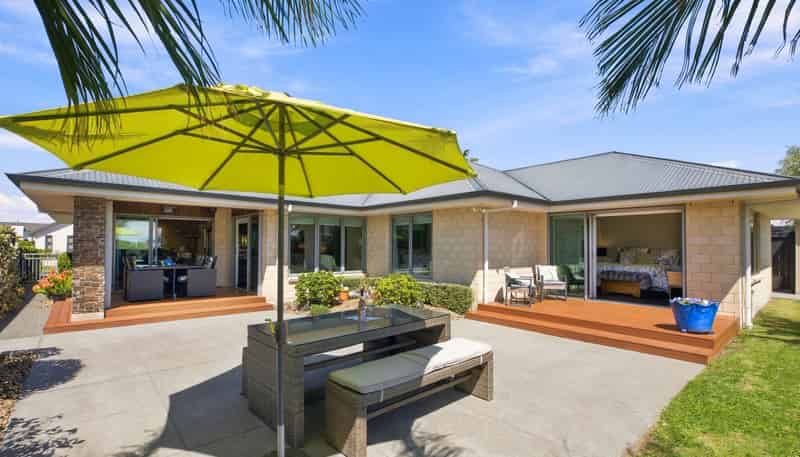 82 Palm Springs Boulevard, Papamoa