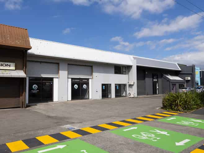 Prime Mount Owner Occupier Opportunity