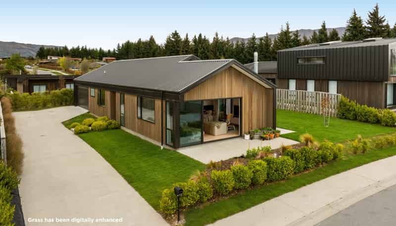 18 Robrosa Street, Wanaka