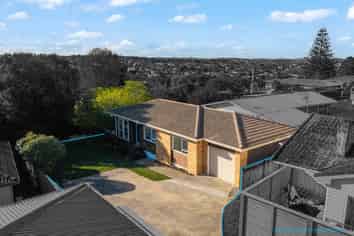 2/66 Coronation Road, Hillcrest