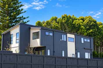 4/55 Spencer Road, Oteha