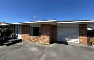 2/245 Nayland Road, Stoke