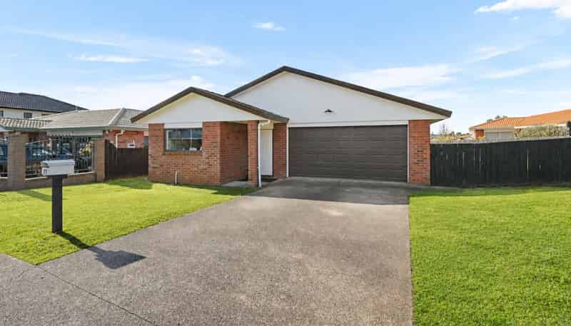 83 Pitt Avenue, Clendon Park