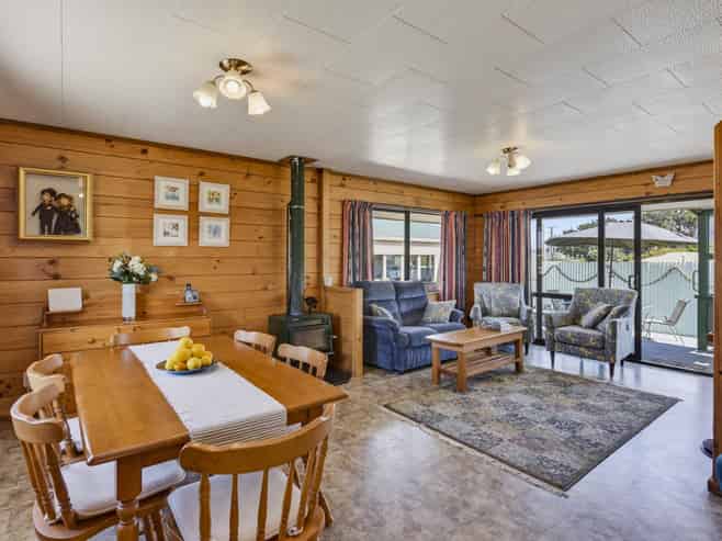 15 Muaupoko Street, Hokio Beach