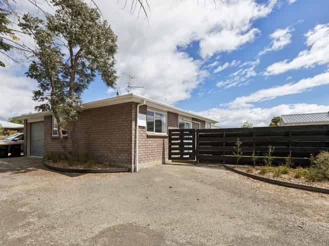 18 Brookfield Place, Redwoodtown