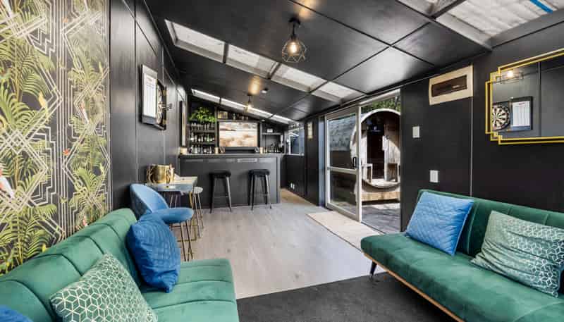 104 Pitt Road, Hillsborough