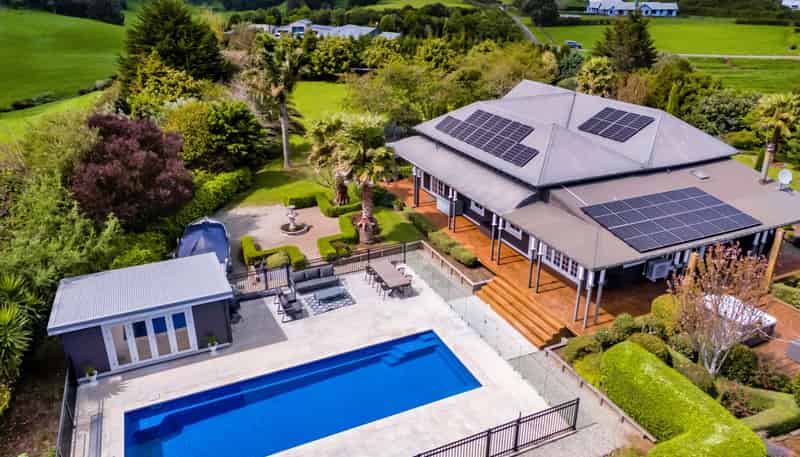 104 Pitt Road, Hillsborough