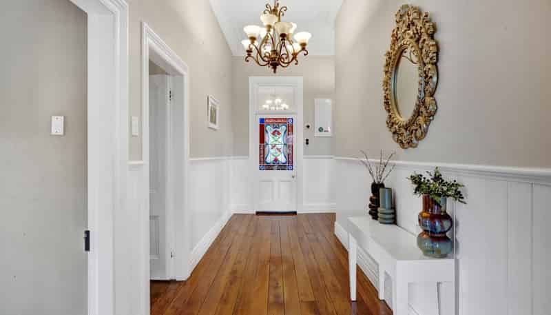 104 Pitt Road, Hillsborough