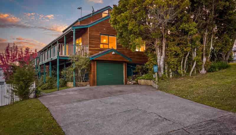 42 Elizabeth Drive, West Harbour