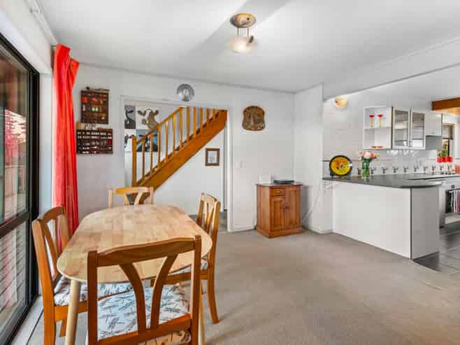 42 Elizabeth Drive, West Harbour